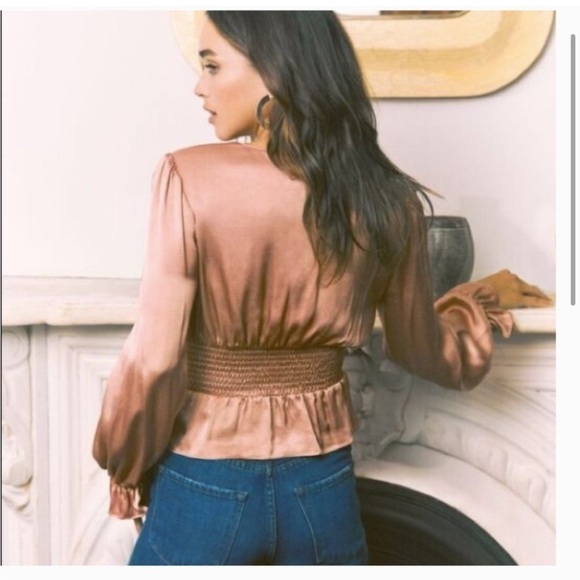 Saylor Pink Satin Long Sleeve Deep V Peplum Blouse Top size Medium - Picture 2 of 9